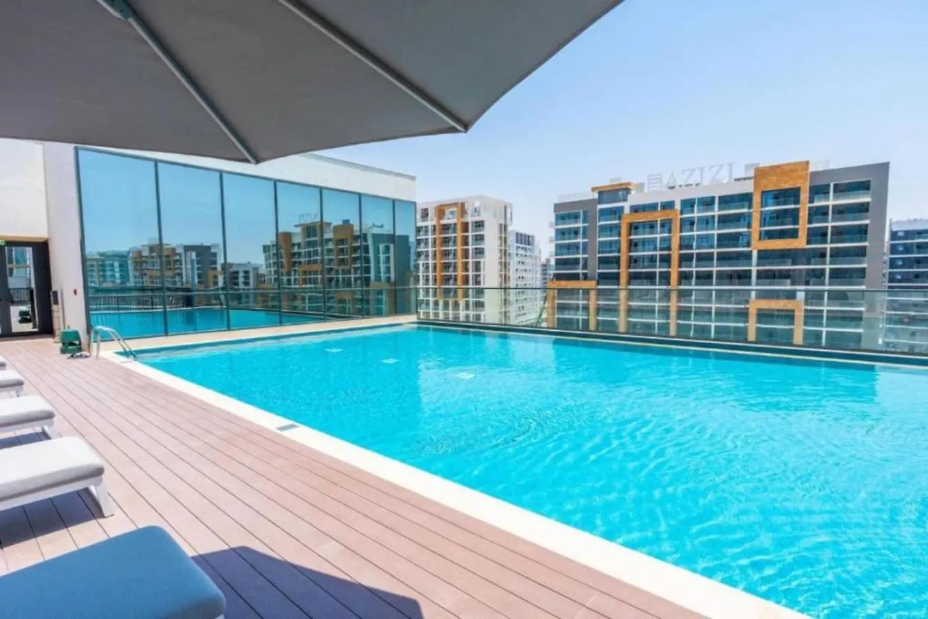 Waves Grande - One Bedroom With City View Ντουμπάι