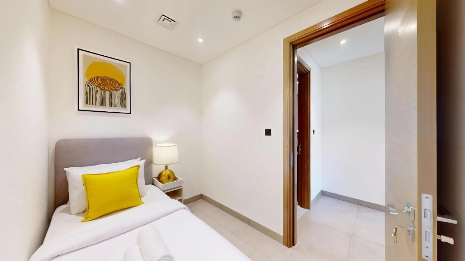 Waves Grande - One Bedroom With City View Dubai 0*,