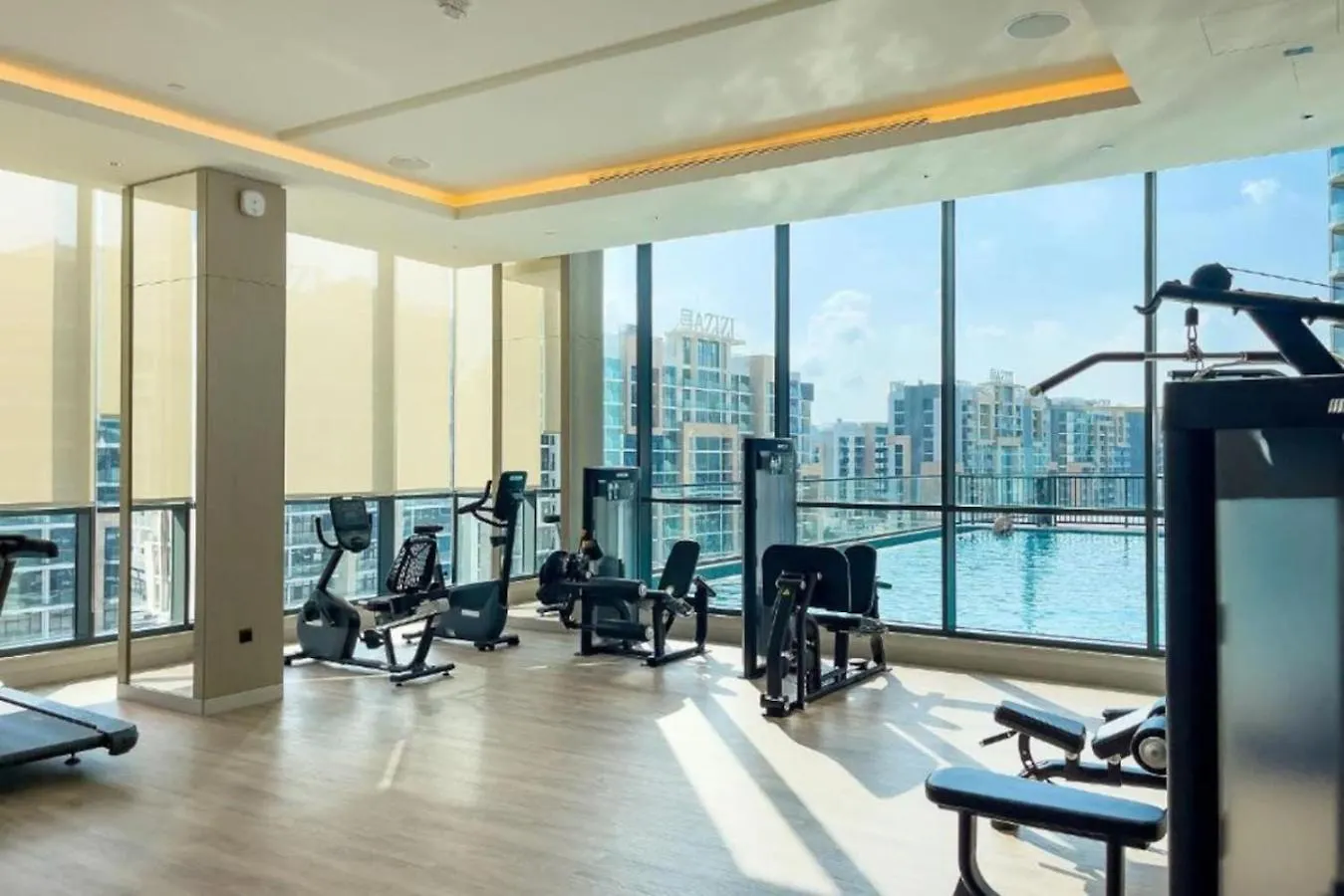 Apartment Waves Grande - One Bedroom With City View Dubai